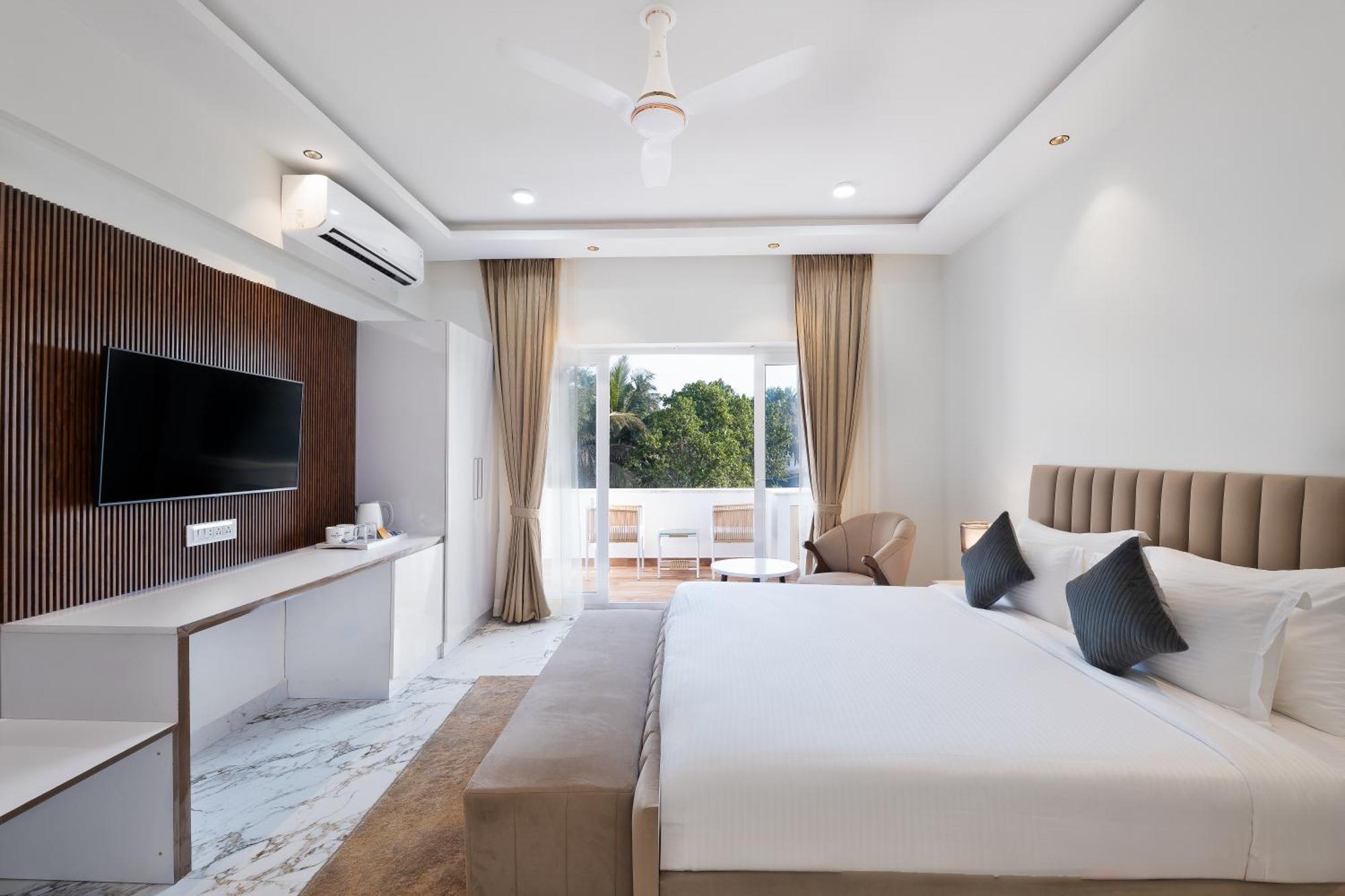 White Wharf Beach Resort Morjim Goa Exterior photo